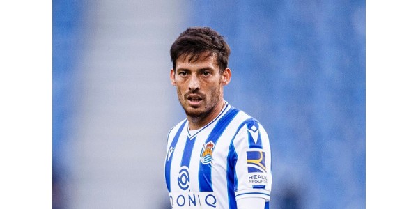 David Silva päätti myös lopettaa loukkaantumisen vuoksi